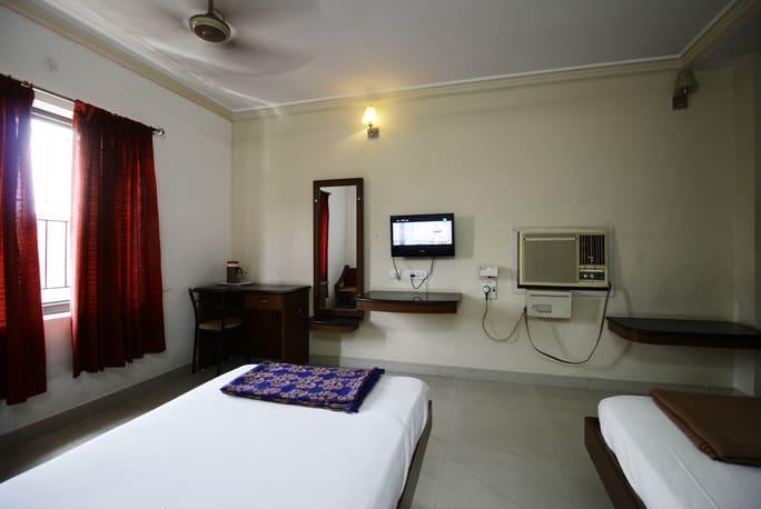 Hotel Adithya 钦奈 外观 照片