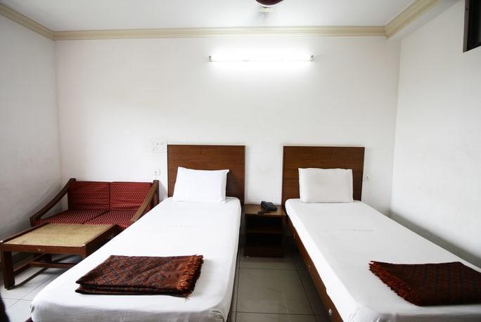 Hotel Adithya 钦奈 外观 照片