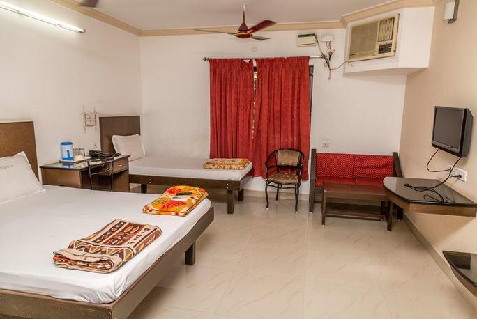 Hotel Adithya 钦奈 外观 照片